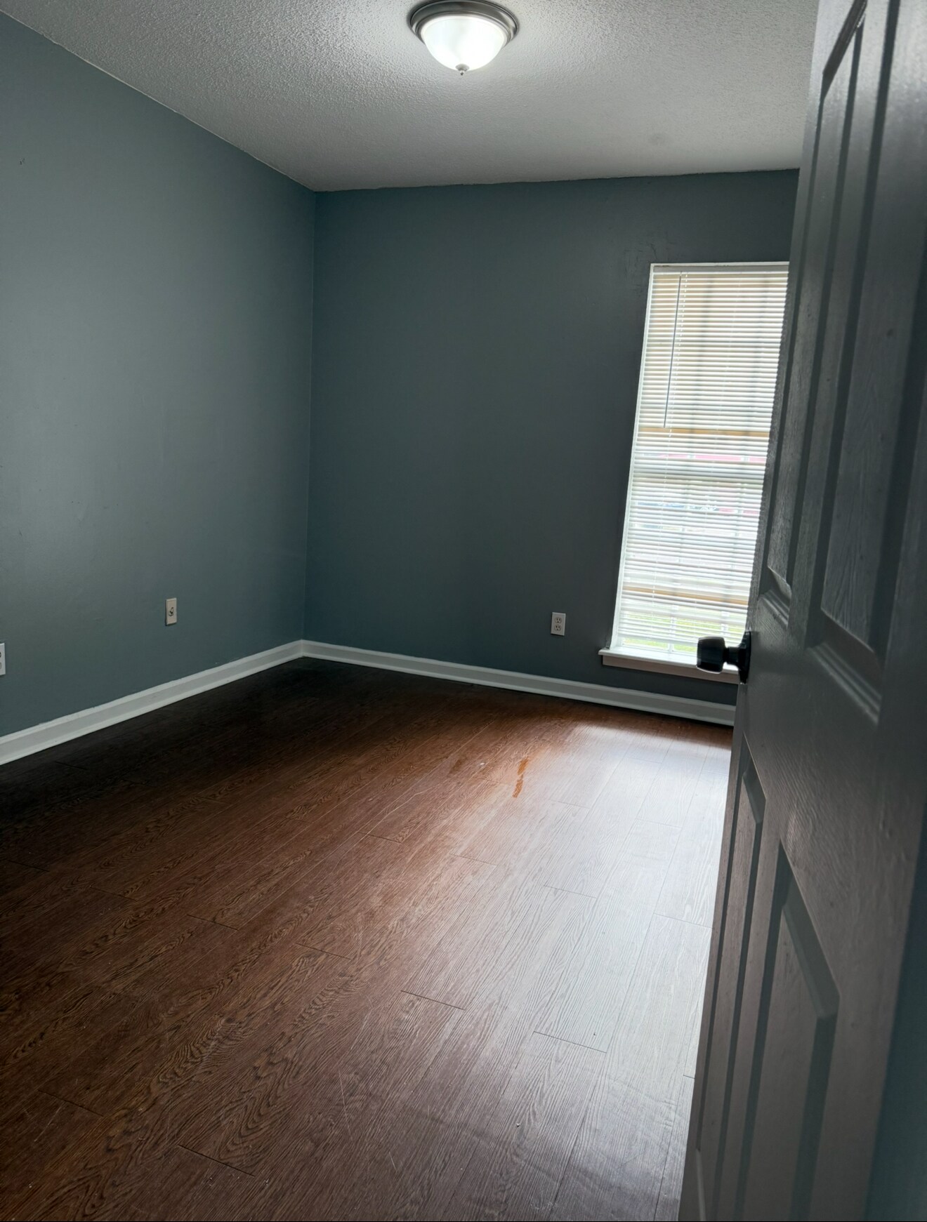 Building Photo - 5096 Breckenwood Dr