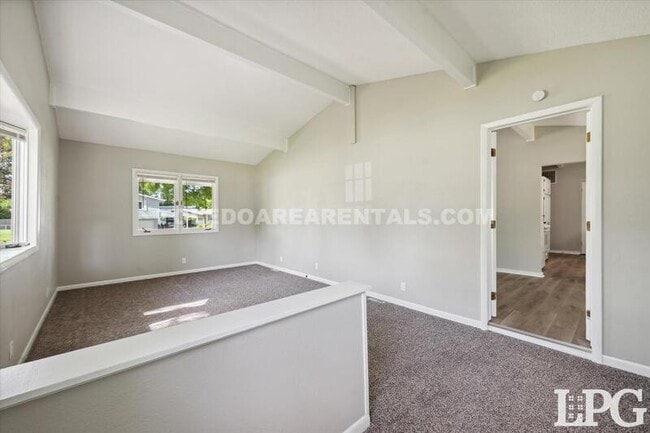 Building Photo - 804 Village Trail