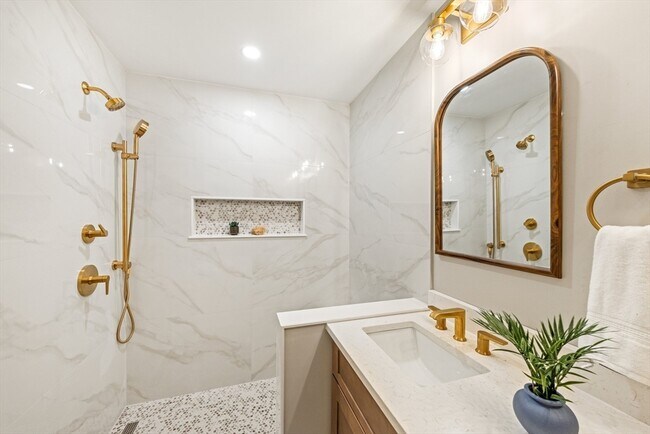 Building Photo - 110 Wilson Rd