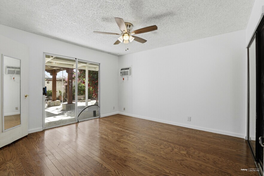 Building Photo - 1056 Hacienda Dr