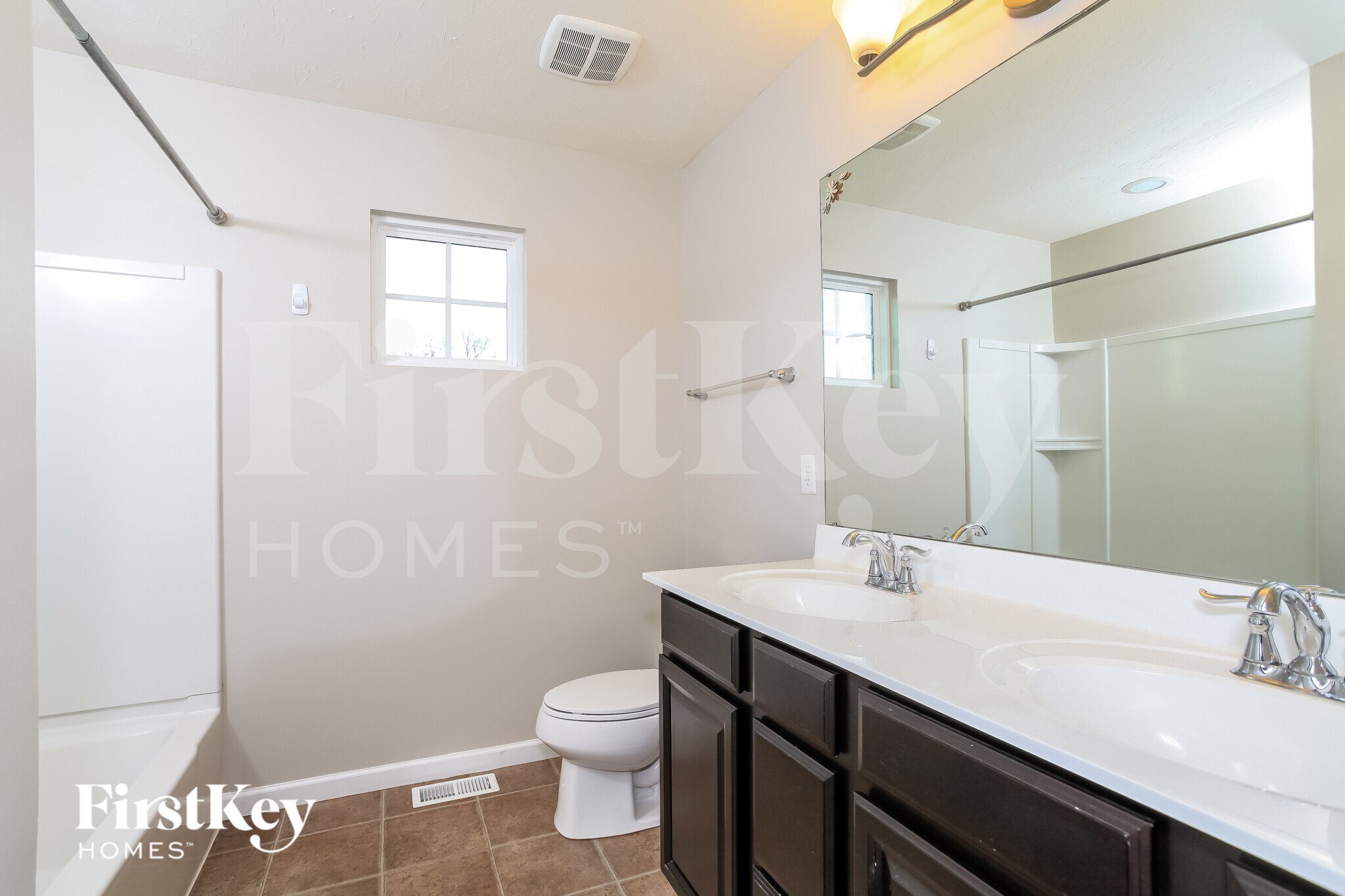 Building Photo - 5222 River Ridge Dr