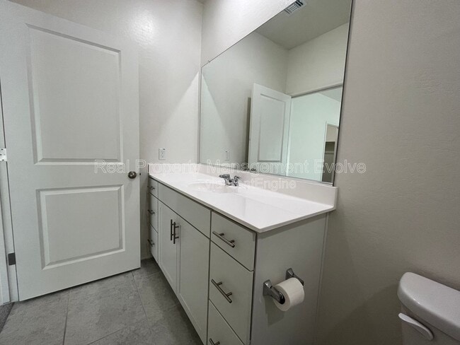 Building Photo - 4722 N 194th Dr