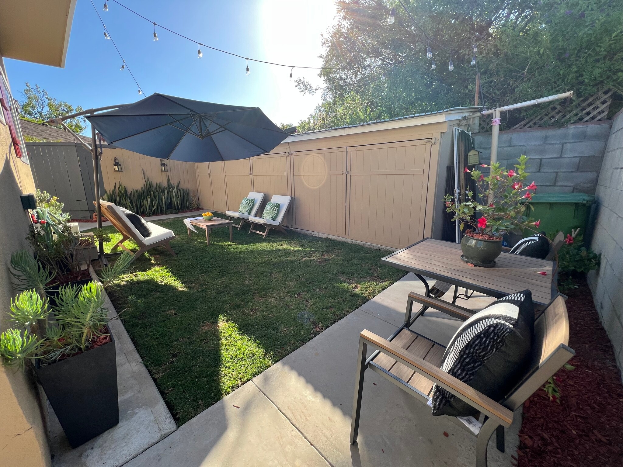 Pet Friendly Yard - 4014 Higuera St