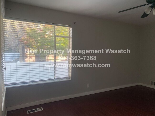 Building Photo - $500 Off Move In Special on This Spacious ...