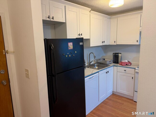 Building Photo - 91 4th St