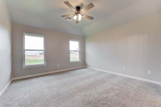 Building Photo - 560 Hackberry Ln