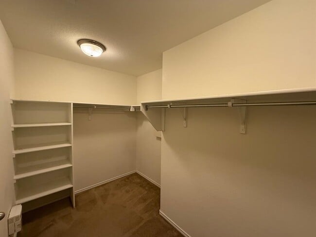 Building Photo - 828 Oatmeal Drive