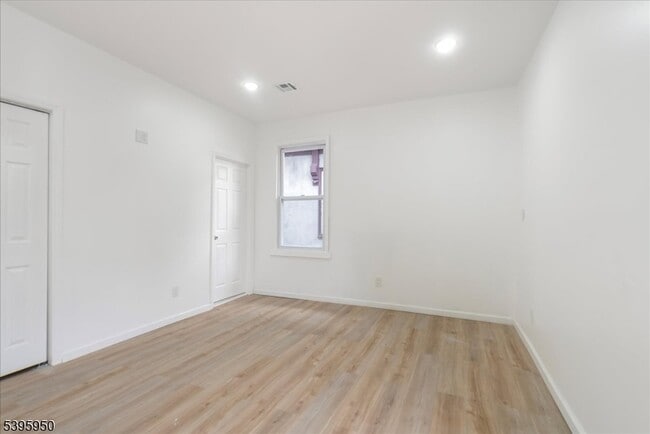 Building Photo - 813 S 12th St