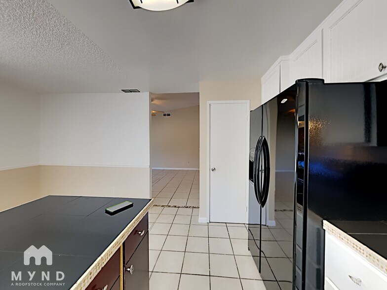 Building Photo - 7707 Canova Way