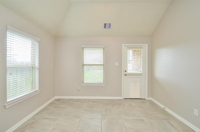 Building Photo - 23019 Tindarey Falls Ln