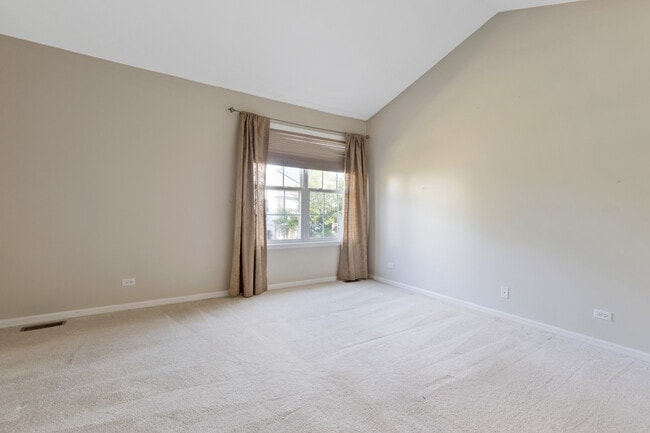 Building Photo - 1483 Ashbury Ln W