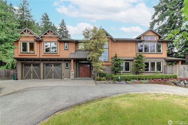 Building Photo - 4bd/2.5ba Kirkland House