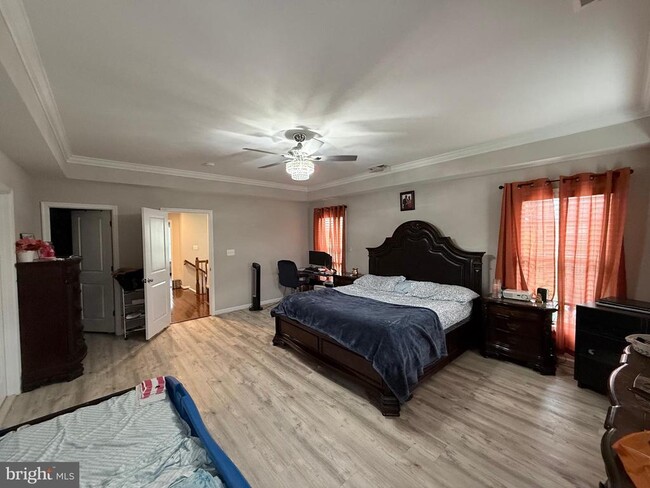 Building Photo - 42218 Castle Ridge Square