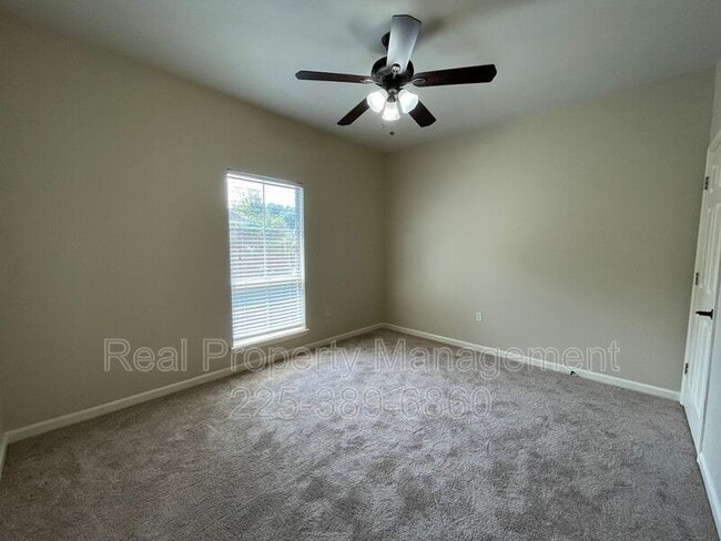 Building Photo - 13263 Quail Meadow Dr