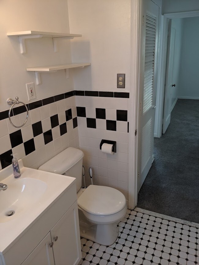 Tile Bath - 2144 Browning St