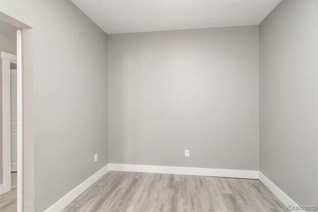 Building Photo - 2455 Crumb Rd