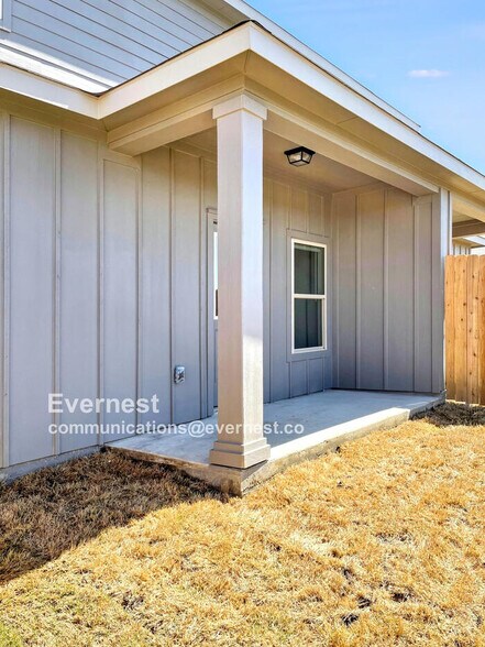 Building Photo - 1803 Davidson Ranch Rd