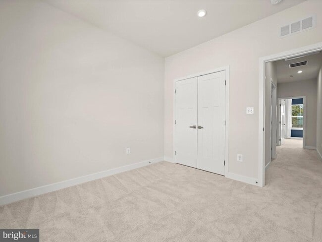 Building Photo - 7840 Blackbriar Wy