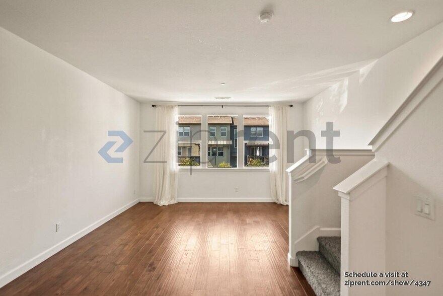 Building Photo - 960 Highland Terrace
