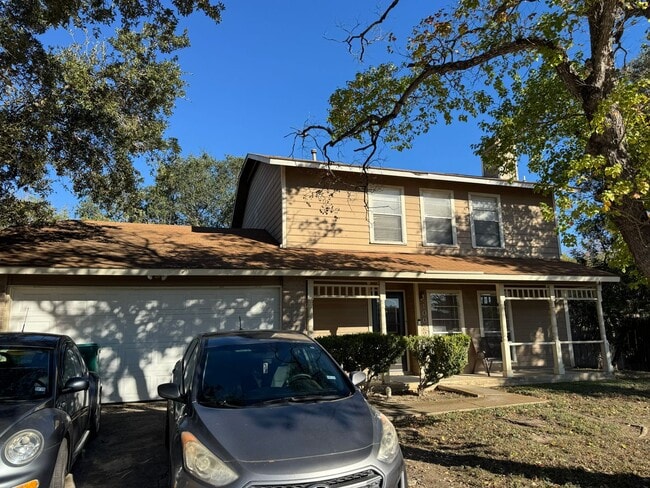 Building Photo - Welcome home to 10022 Windburn Trail!