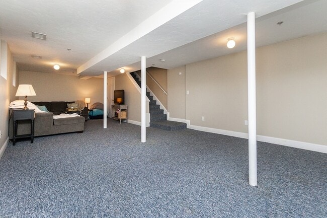 Building Photo - 224 Salem St