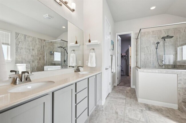 Building Photo - 712 Germander Rd