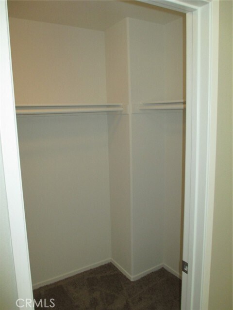 Building Photo - 41201 Crooked Stick Dr