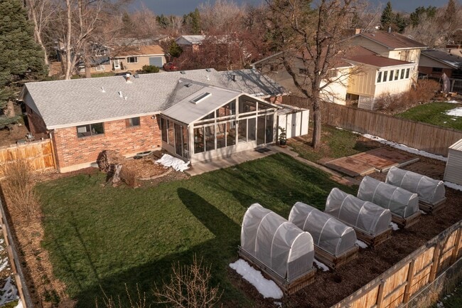 Building Photo - 275 Seminole Dr
