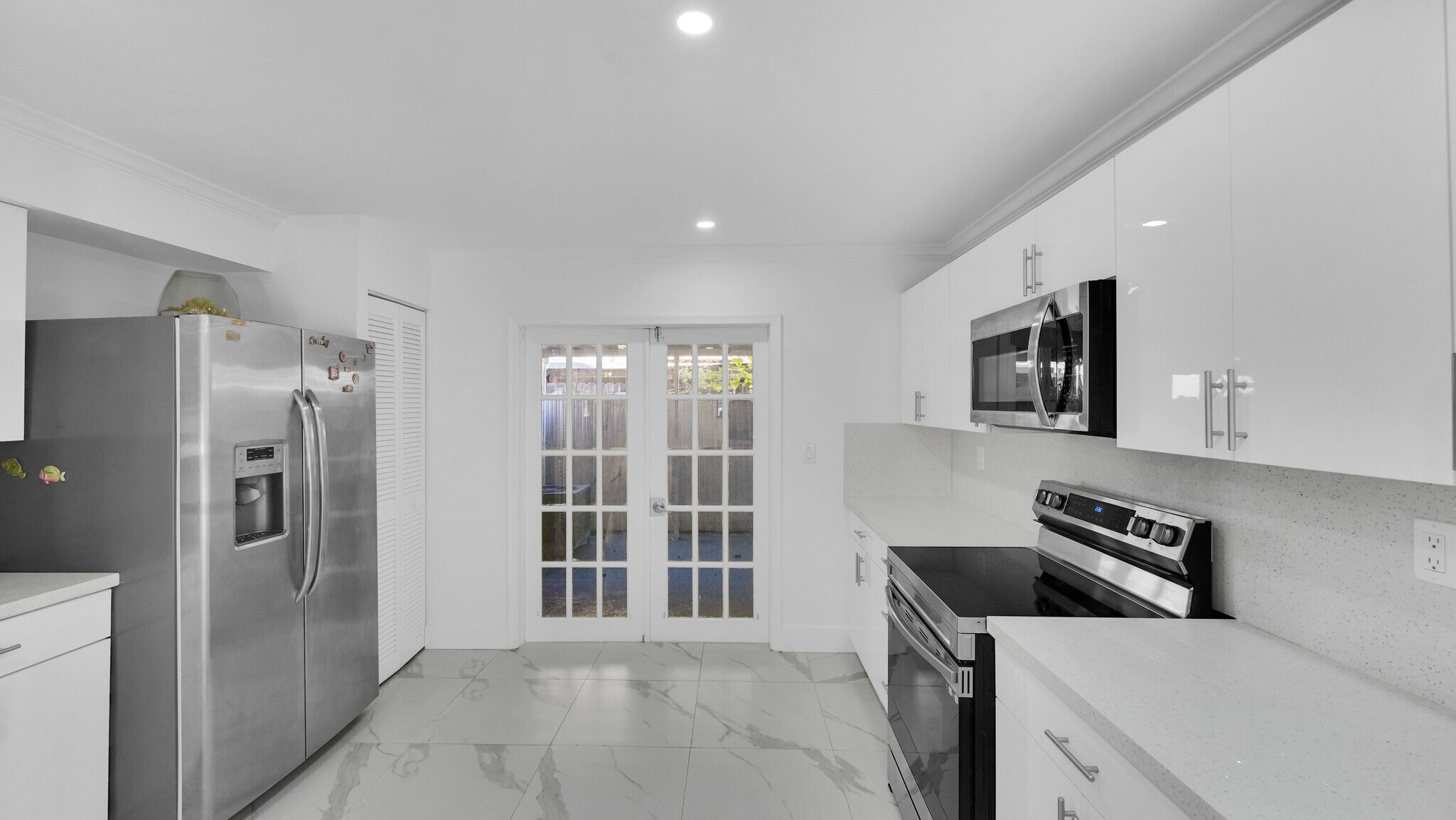 Building Photo - 1917 SW 107th Ave