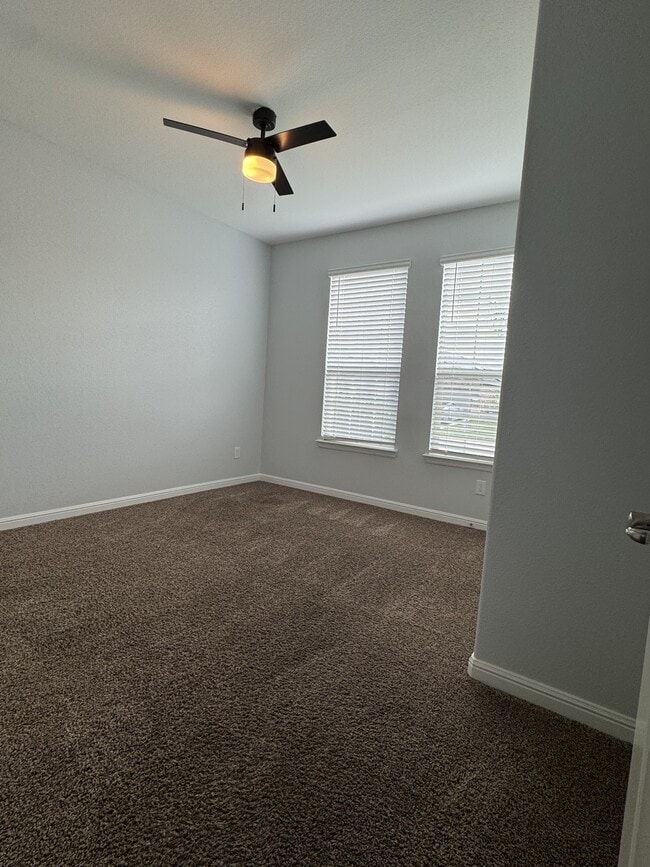 Building Photo - 2511 Allview Ln