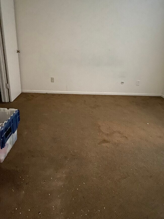 Bedroom - 14448 Bonham St