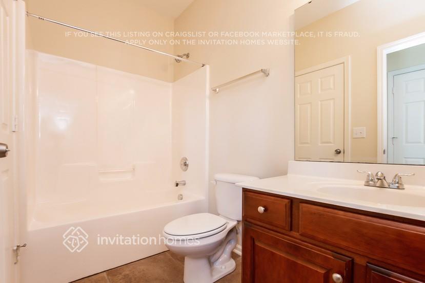 Building Photo - 9834 Edinburgh Ln