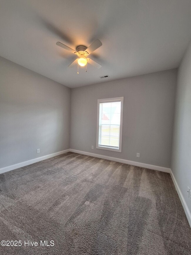 Building Photo - 3928 Pensacola Dr