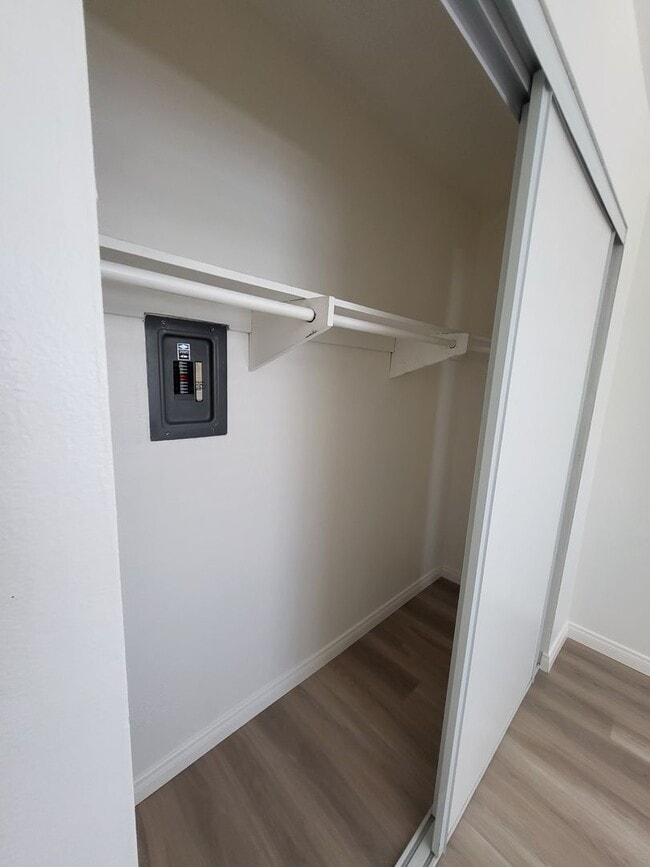 Building Photo - 8838 Mission Vega Ct