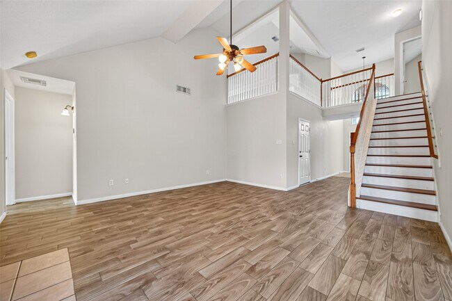 Building Photo - 9127 N Ferndale Pl Dr
