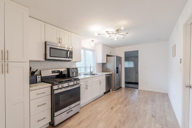 Building Photo - 353 South Morgan Boulevard