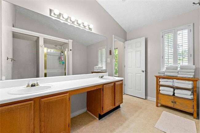 Building Photo - 4295 Cabretta Dr
