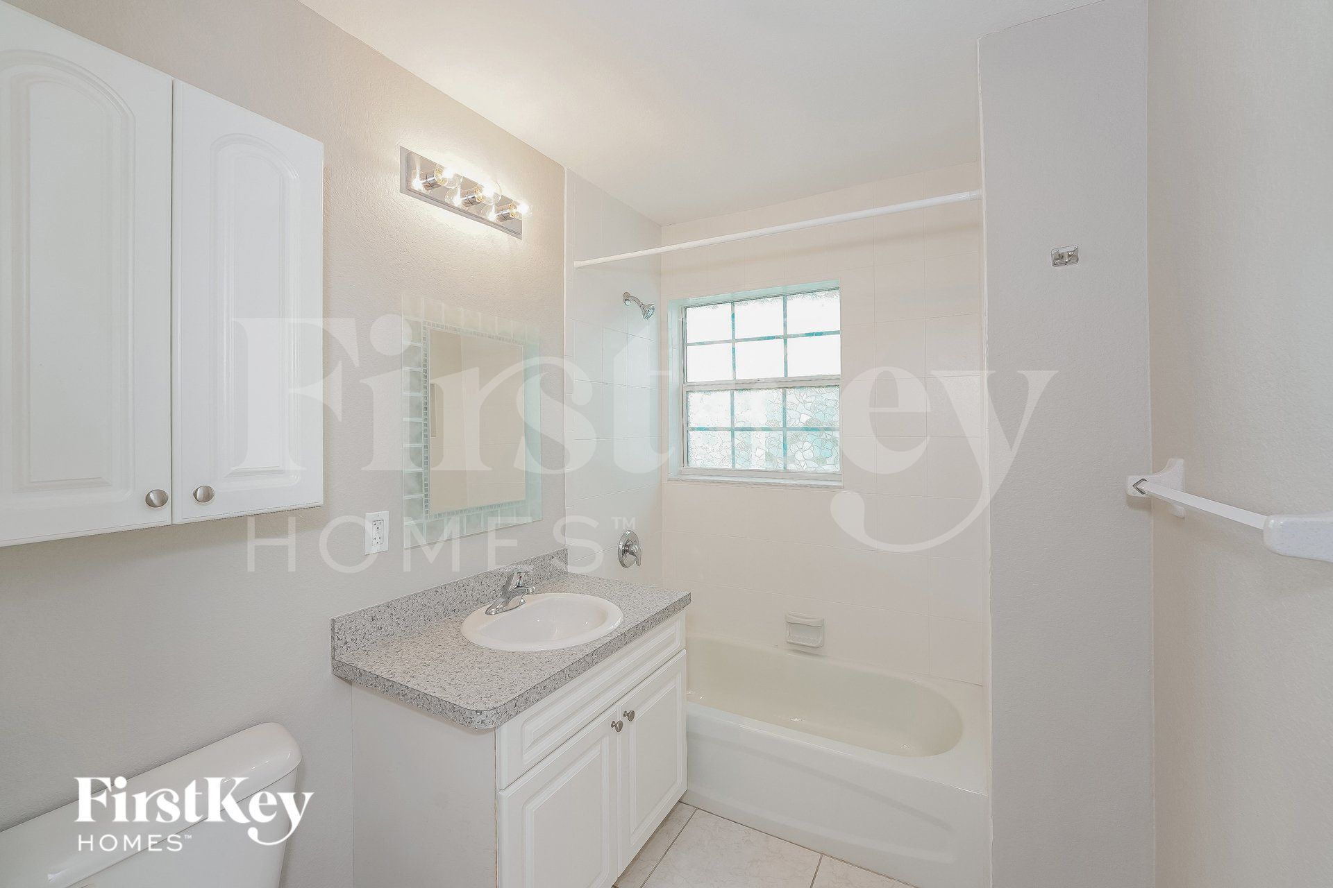 Building Photo - 21426 Glendale Ave