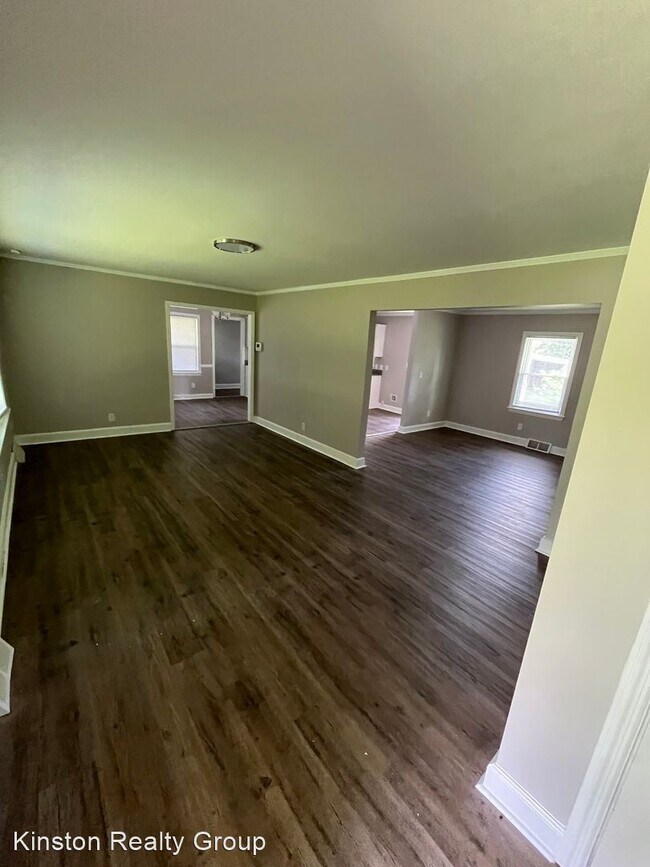 Building Photo - 3 br, 2 bath House - 550 Tyree Rd.