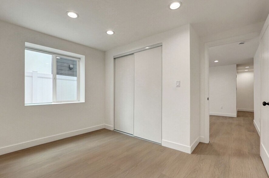 Building Photo - 644 Pier Ave