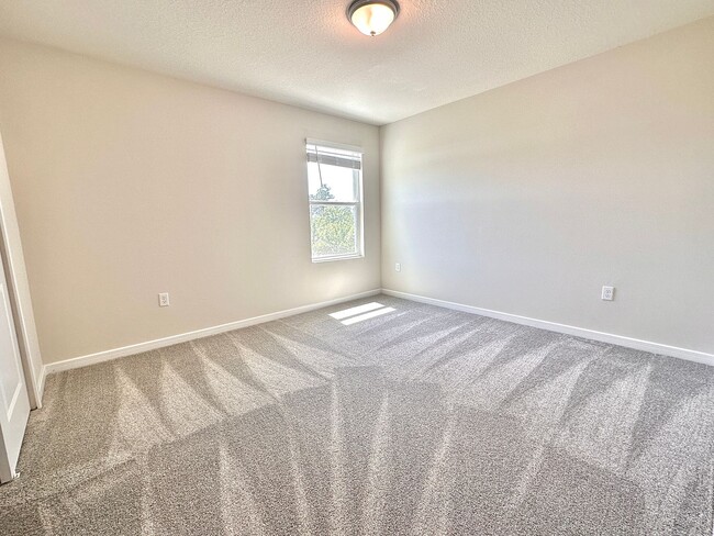 Building Photo - Beautiful Home for rent in Clermont
