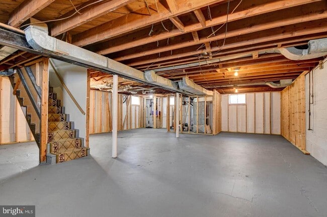 Building Photo - 10012 Sinnott Dr