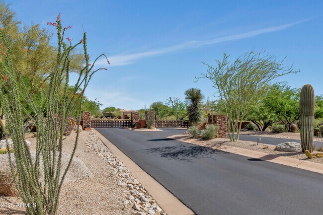 Building Photo - 8535 E Preserve Way