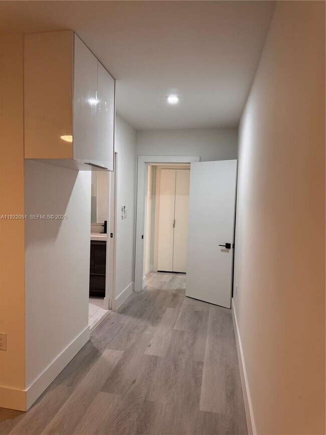 Building Photo - 2353 SW 11th Terrace