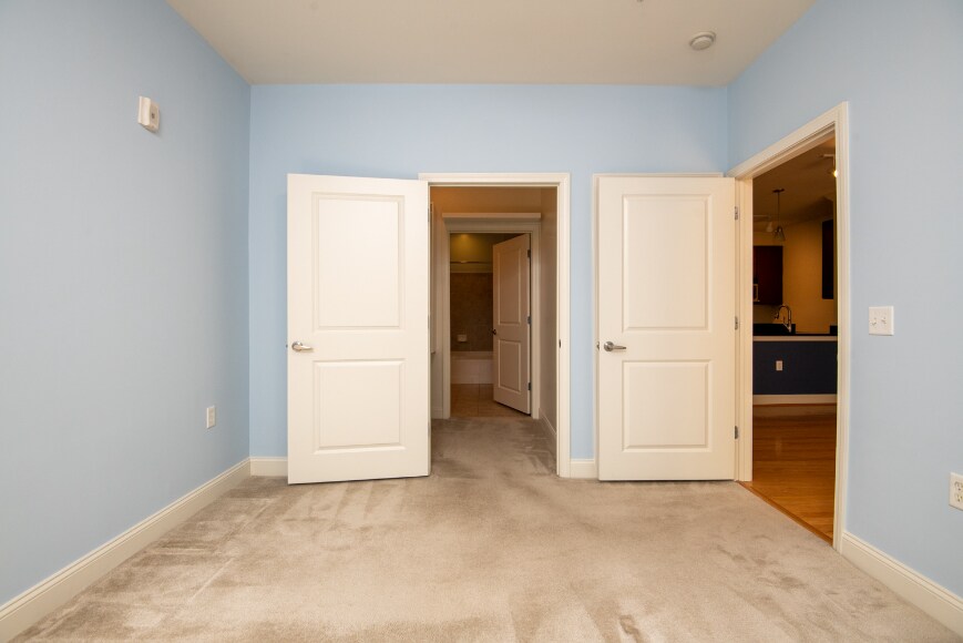 Building Photo - 1391 Pennsylvania Ave SE