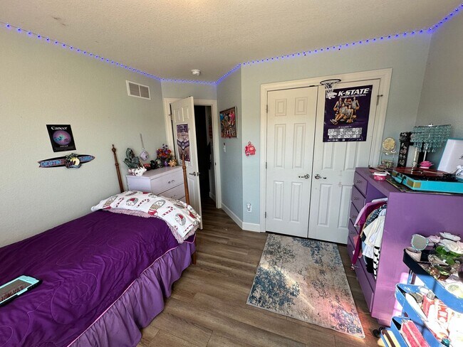 Building Photo - Italian Estates Property Management