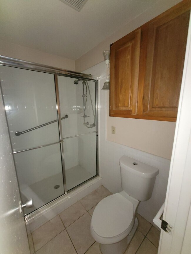 Building Photo - WYKEHAM CONDOS