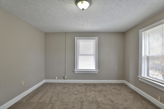 Building Photo - 2611 Beulah Rd