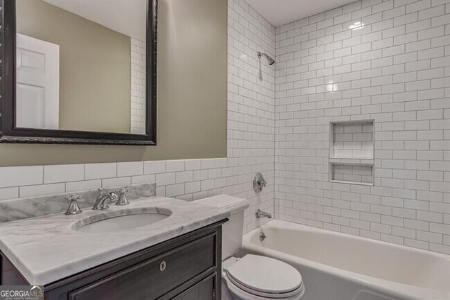 Building Photo - 4243 McClatchey Cir NE