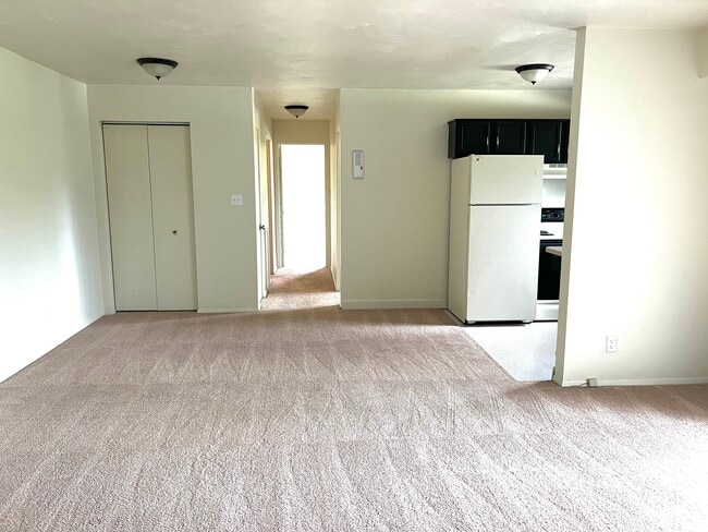 Building Photo - Apartments of Murrysville
